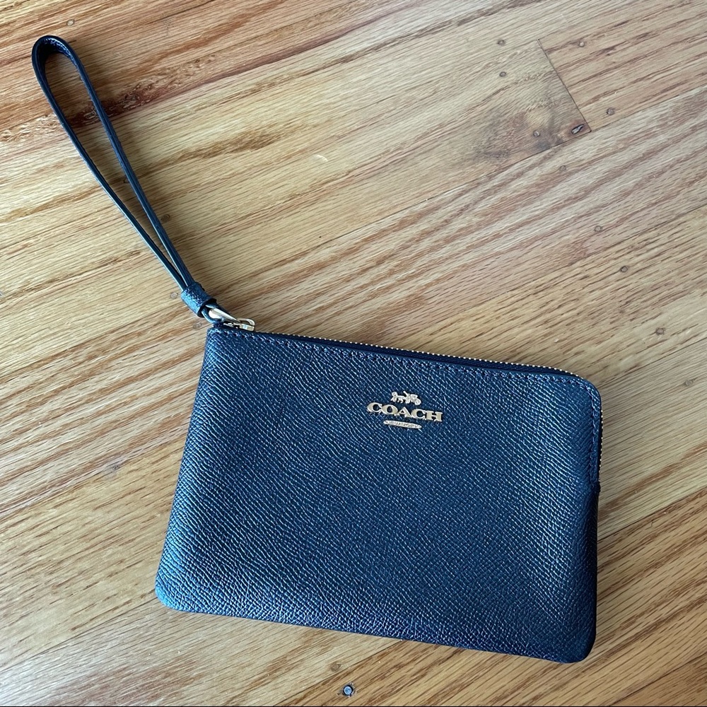 NWOT Coach Wristlet